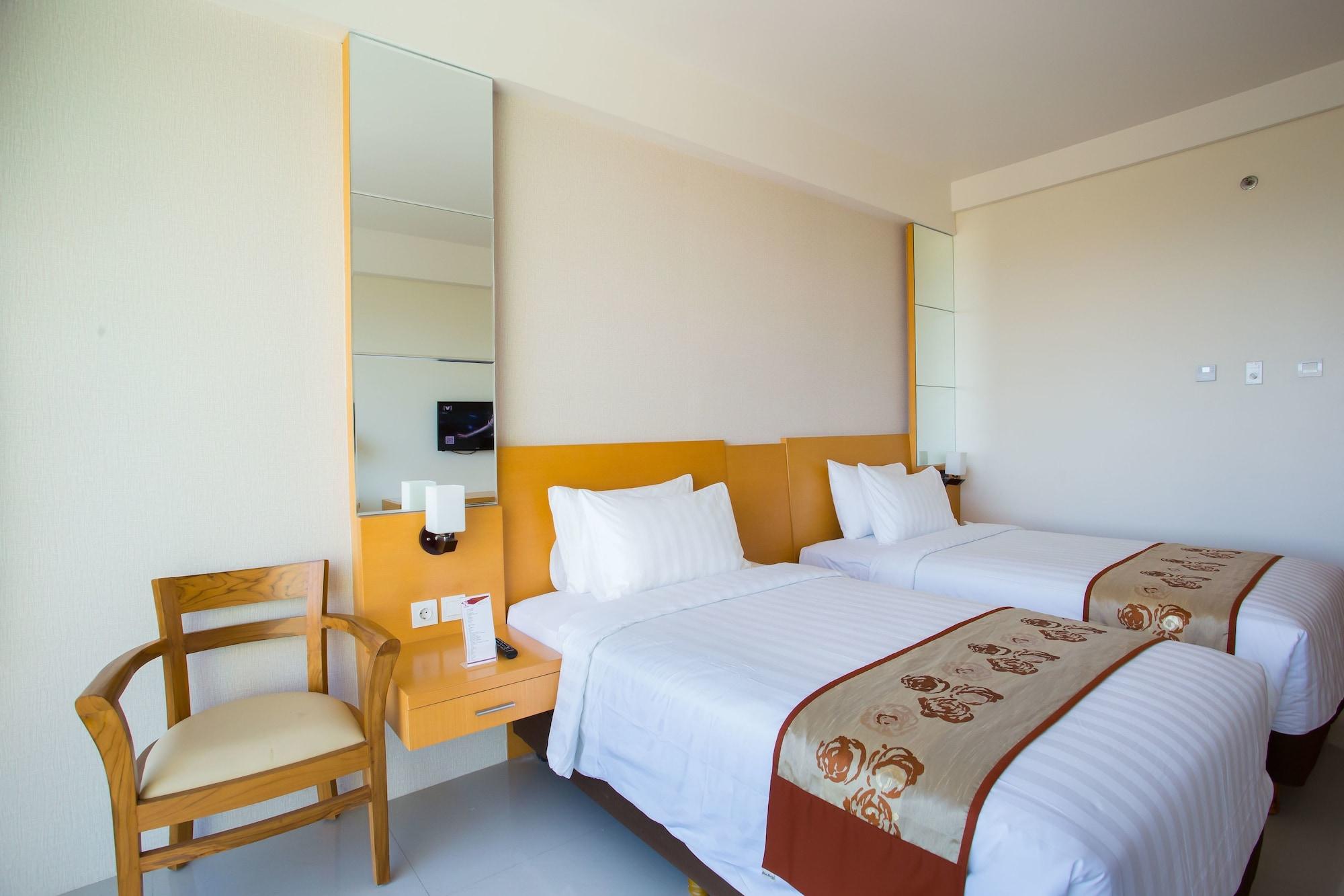 Golden Palace Hotel Lombok Матарам Екстер'єр фото
