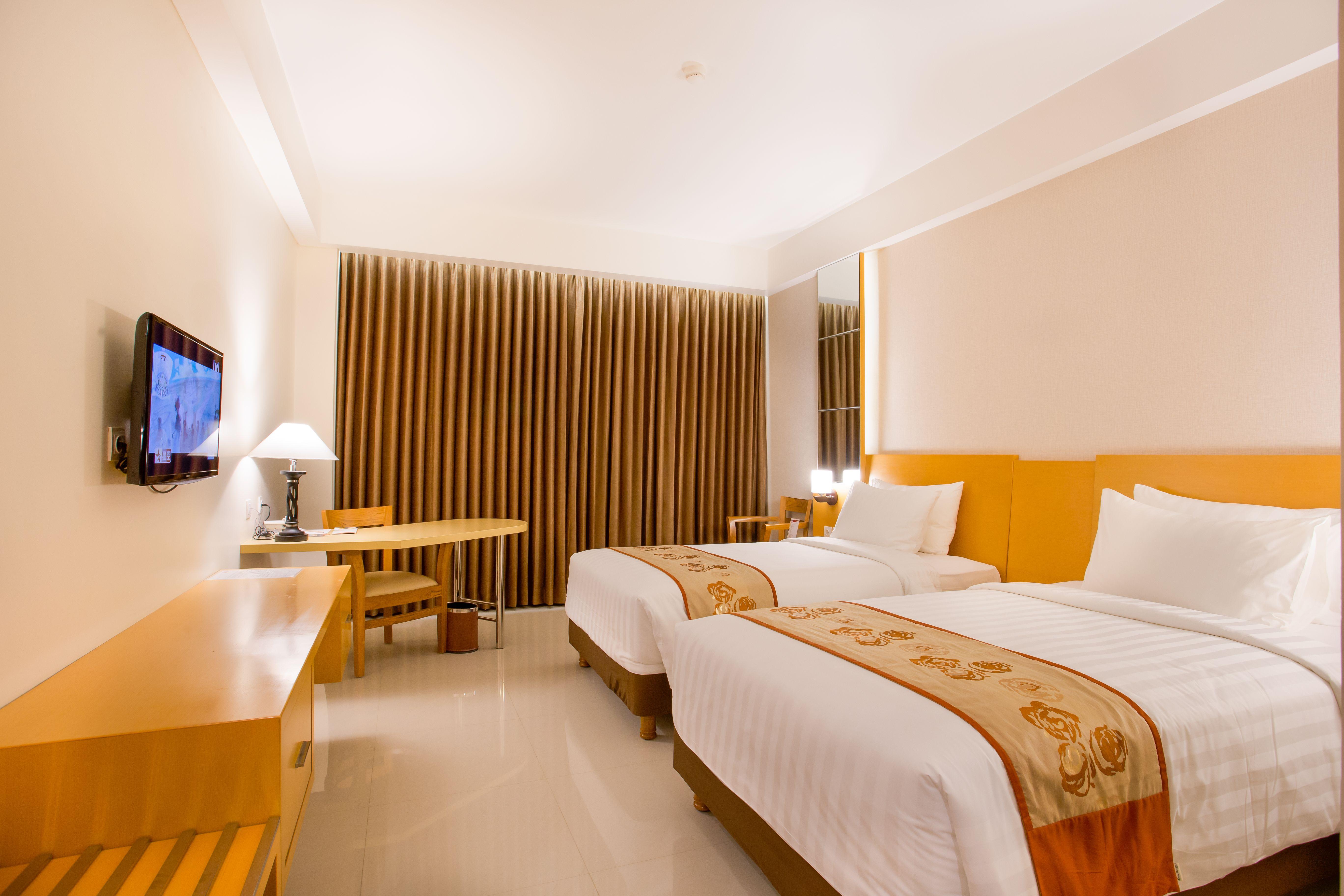 Golden Palace Hotel Lombok Матарам Екстер'єр фото